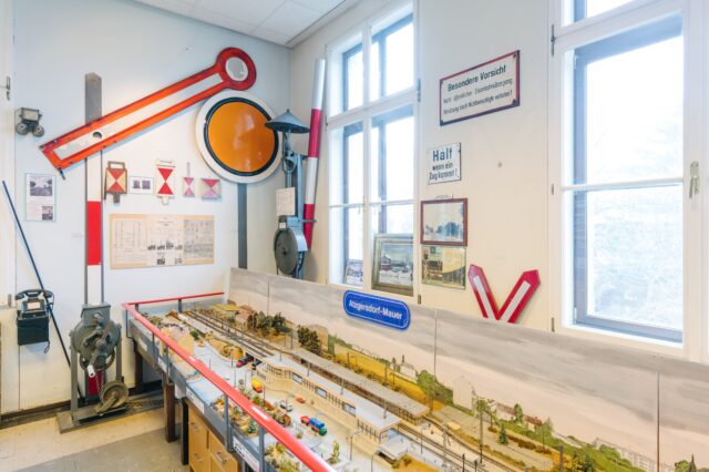Blick in die Dauerausstellung zum Thema Eisenbahn, Foto: Klaus Pichler