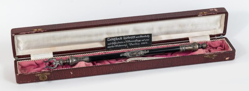 Taktstock aus dem Besitz von Komponist Carl Michael Ziehrer, 1984, Bezirksmuseum Hernals, Foto: Klaus Pichler