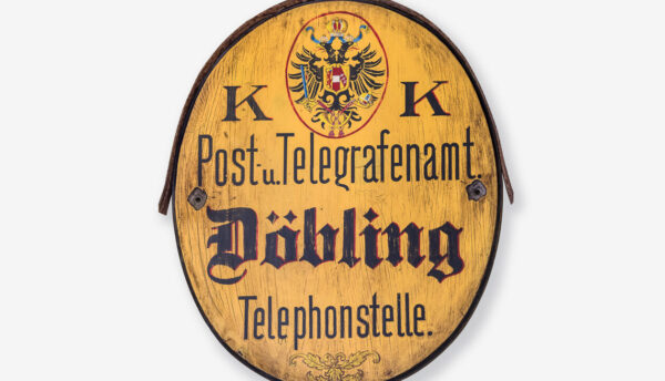 Schild des K. u. k. Post- und Telegrafenamtes Döbling, Bezirksmuseum Döbling, Foto: Klaus Pichler